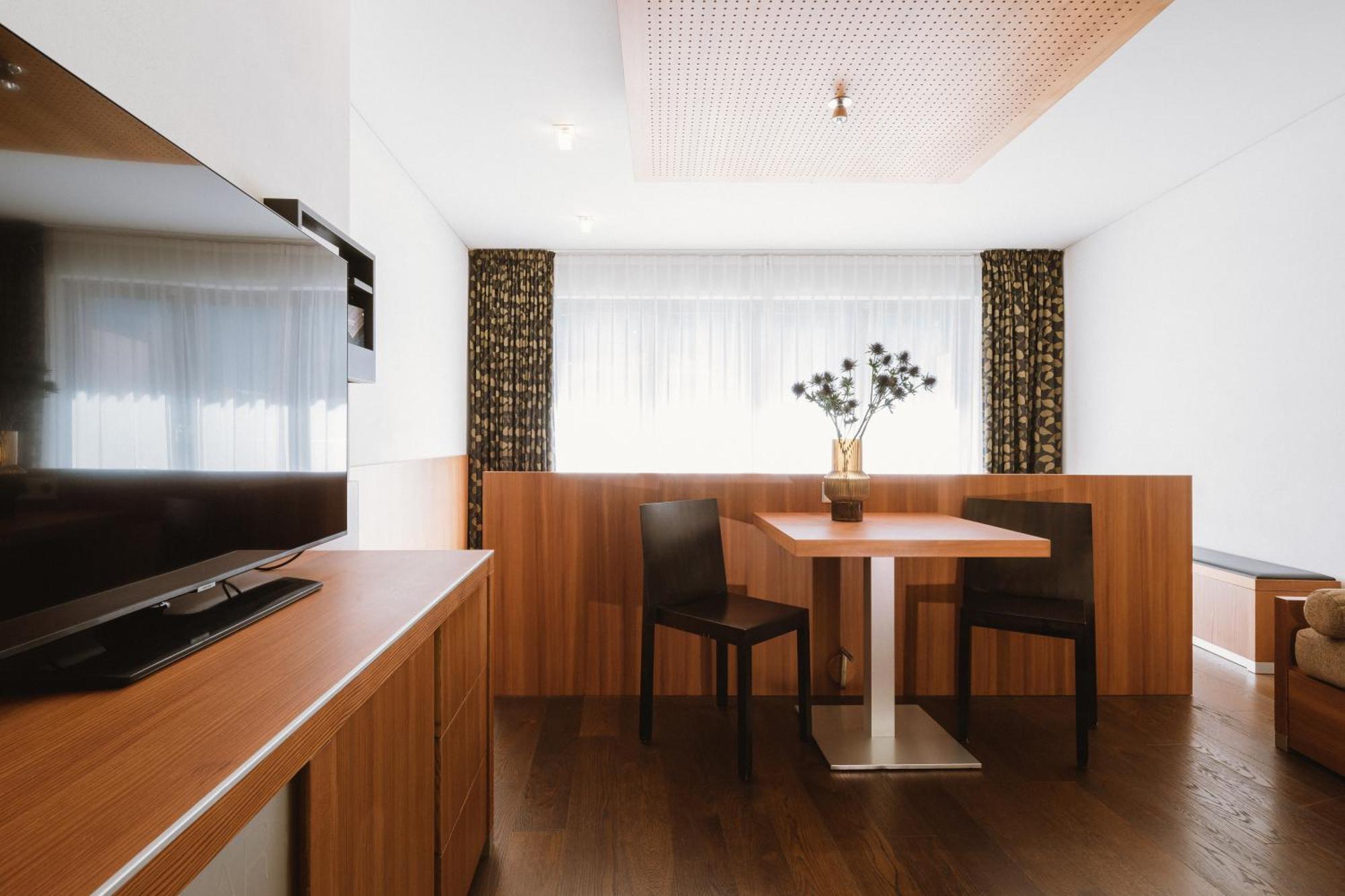 Lindenhof Pure Luxury & Spa Dolcevita Resort Naturns Buitenkant foto