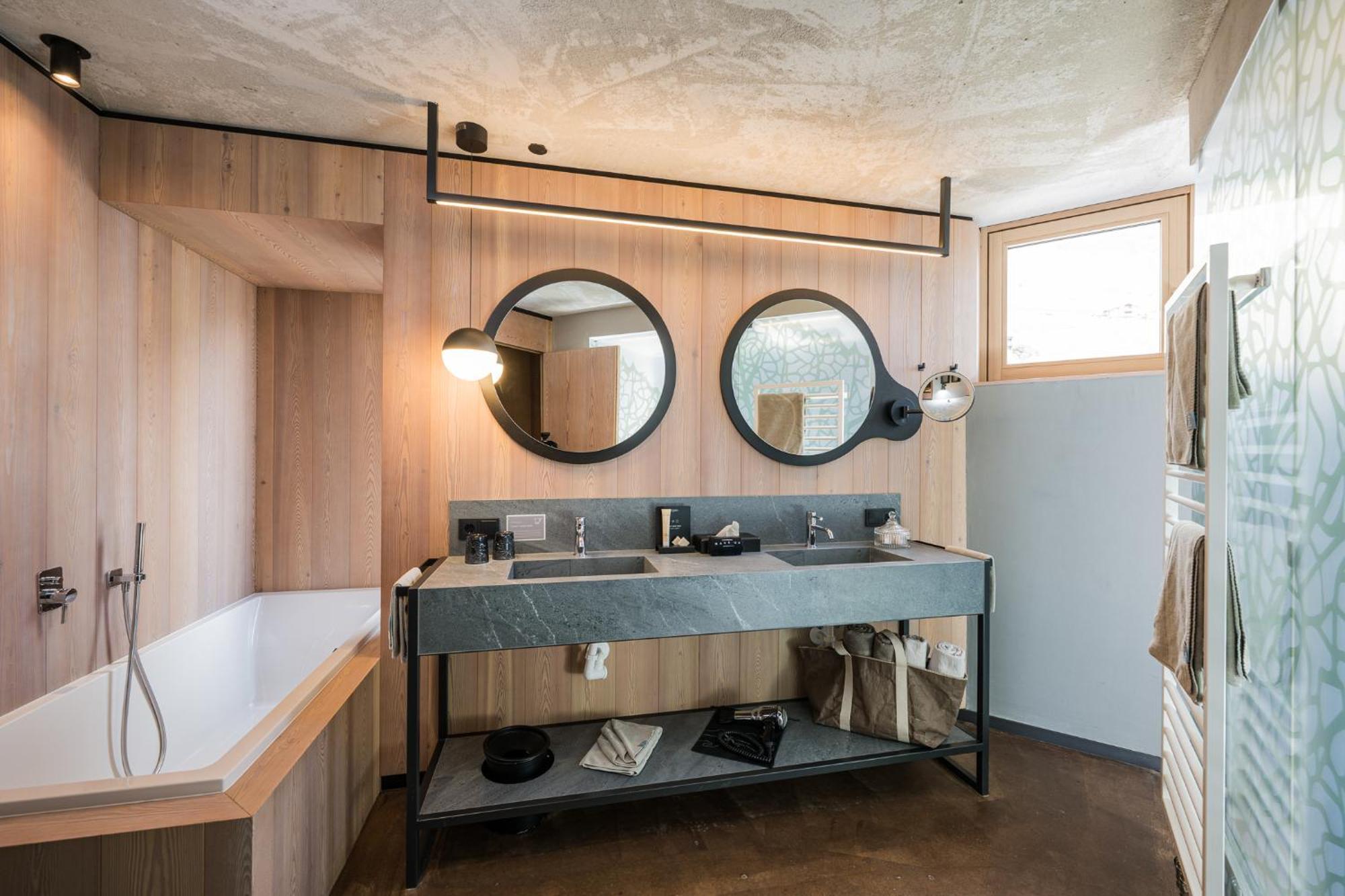 Lindenhof Pure Luxury & Spa Dolcevita Resort Naturns Buitenkant foto